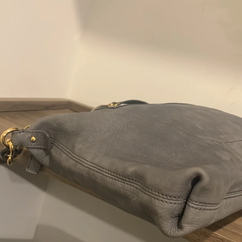 🔥 RARE Fendi Leather Crossbody 🔥 - Picture 9 of 17